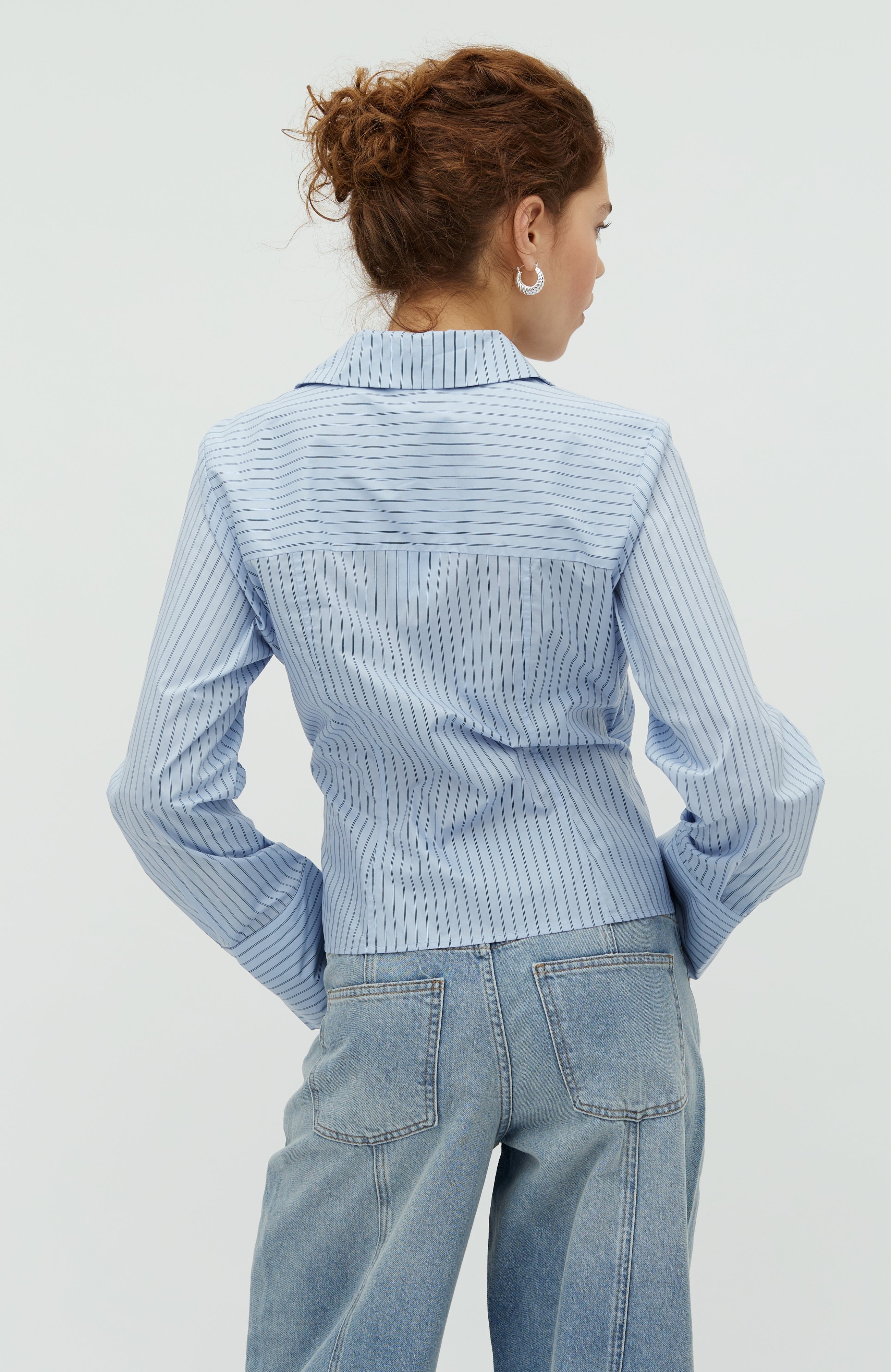 Gerri-M_Blue Navy Stripe_Model_2