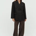 Amariella-M_Black_Model_0