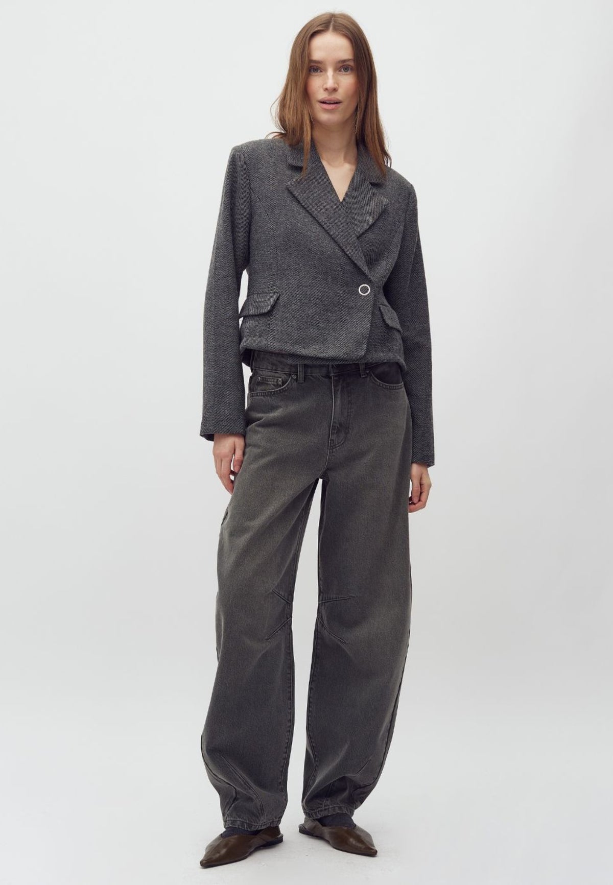 Barina-M_Khaki Green Wash_Model_0