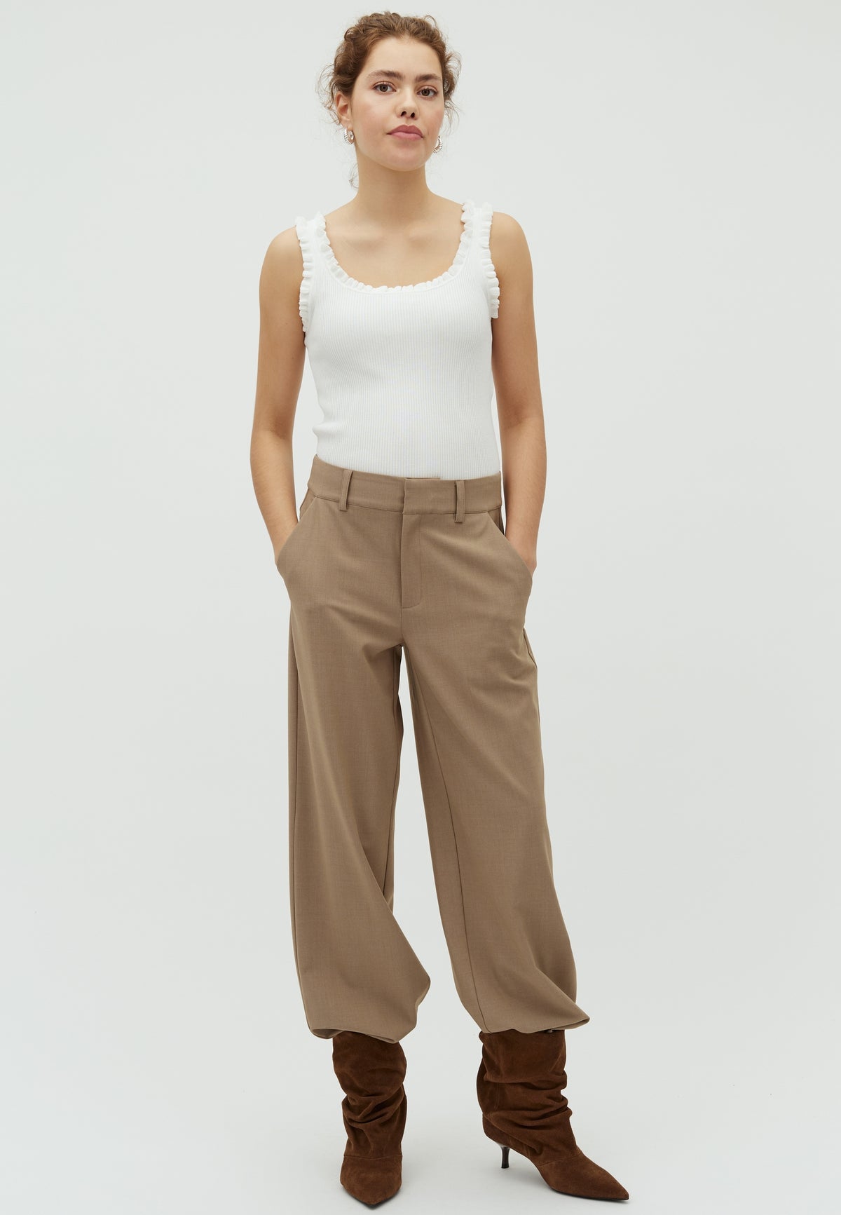 Rihnwen-M_Timber Wolf Mel._Model_0