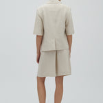 Guri-M_Natural Linen_Model_2