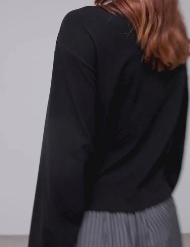 Serrea-M_Black_Video_