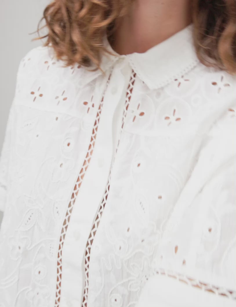 Sonja-M_White_Video_0