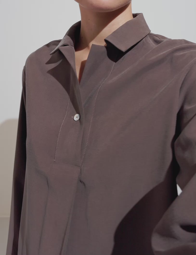 Elio-M_Chocolate Brown_Video_3