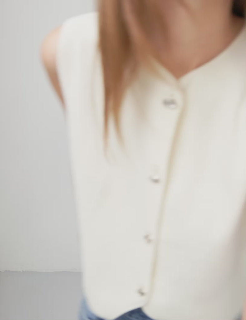 Pyras-M_Fading Denim Wash_Video_0