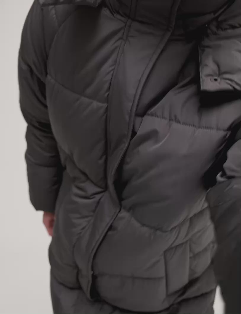 Ela Slit_Magnet_Video_0