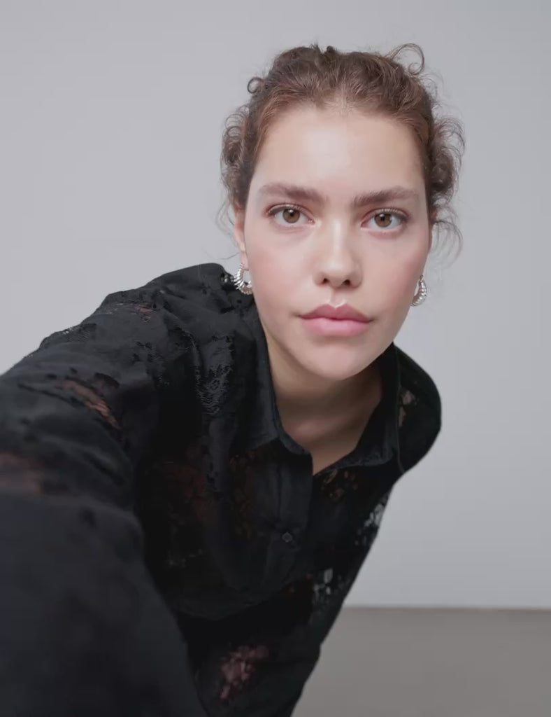 Kalanna L-M_Black_Video_0